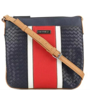 NAUTICA STRAIT ON CROSSBODY HANDBAG **